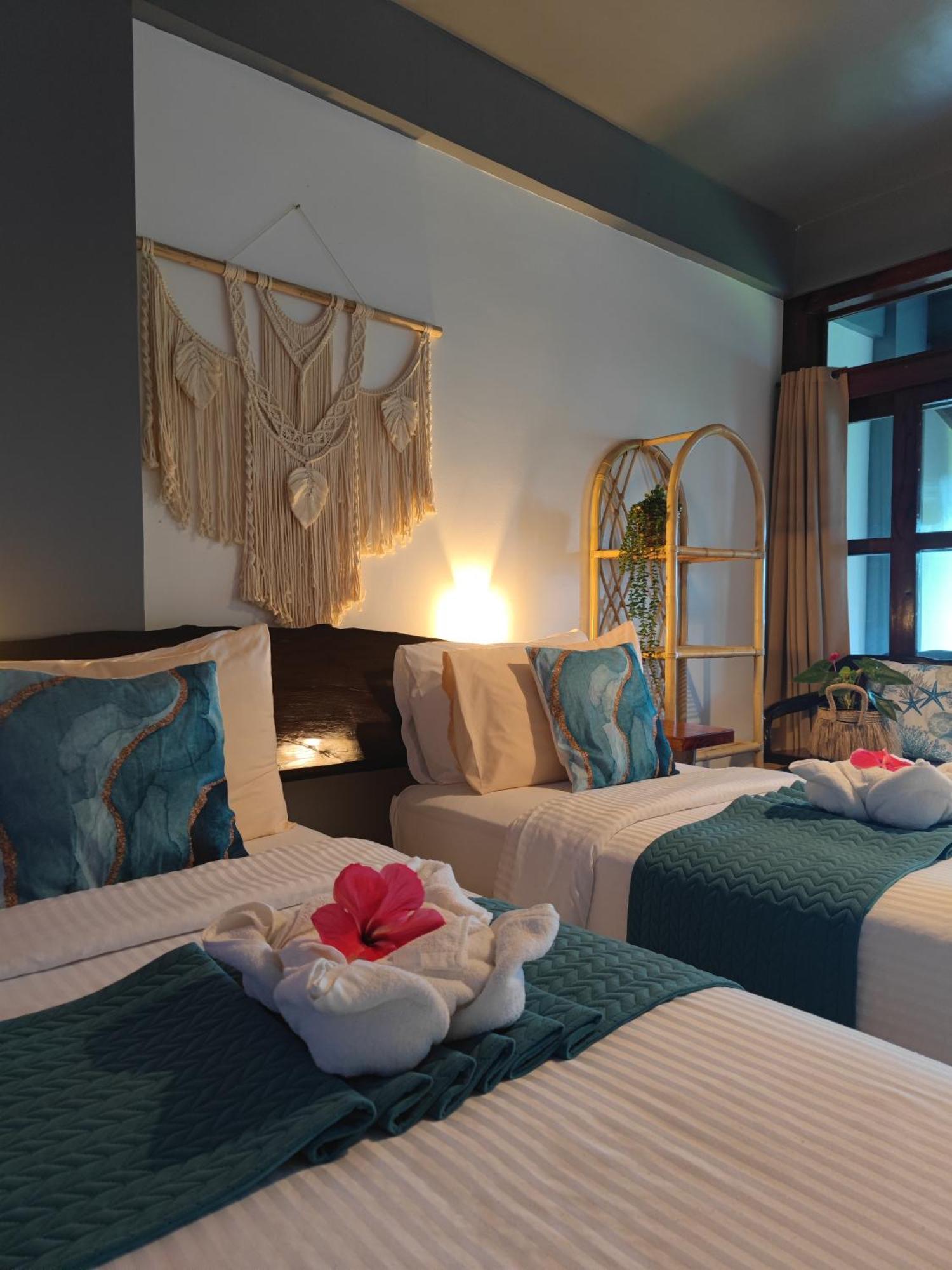 Daluyong Beach Resort General Luna  Zewnętrze zdjęcie